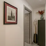 Appartamento Joivy Cosy Studios, Easy Access To The Centre Of Milano