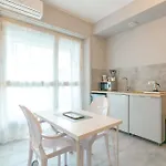 Appartamento Joivy Cosy Studios, Easy Access To The Centre Of *