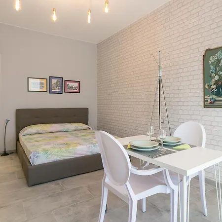 Joivy Cosy Studios, Easy Access To The Centre Of * Milão