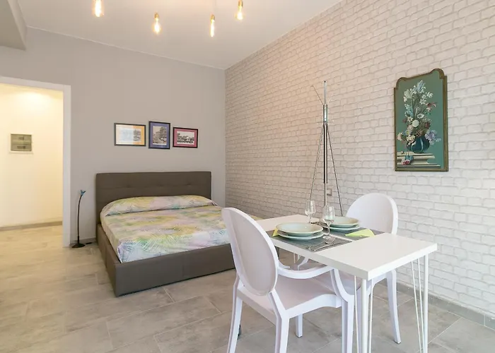 Joivy Cosy Studios, Easy Access To The Centre Of * Milão